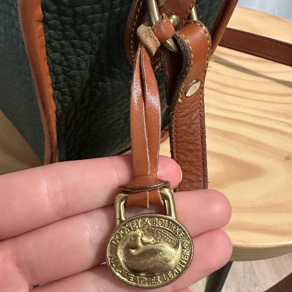 Vintage Dooney & Bourke Green and Brown Crossbody Bag - Picture 5 of 7